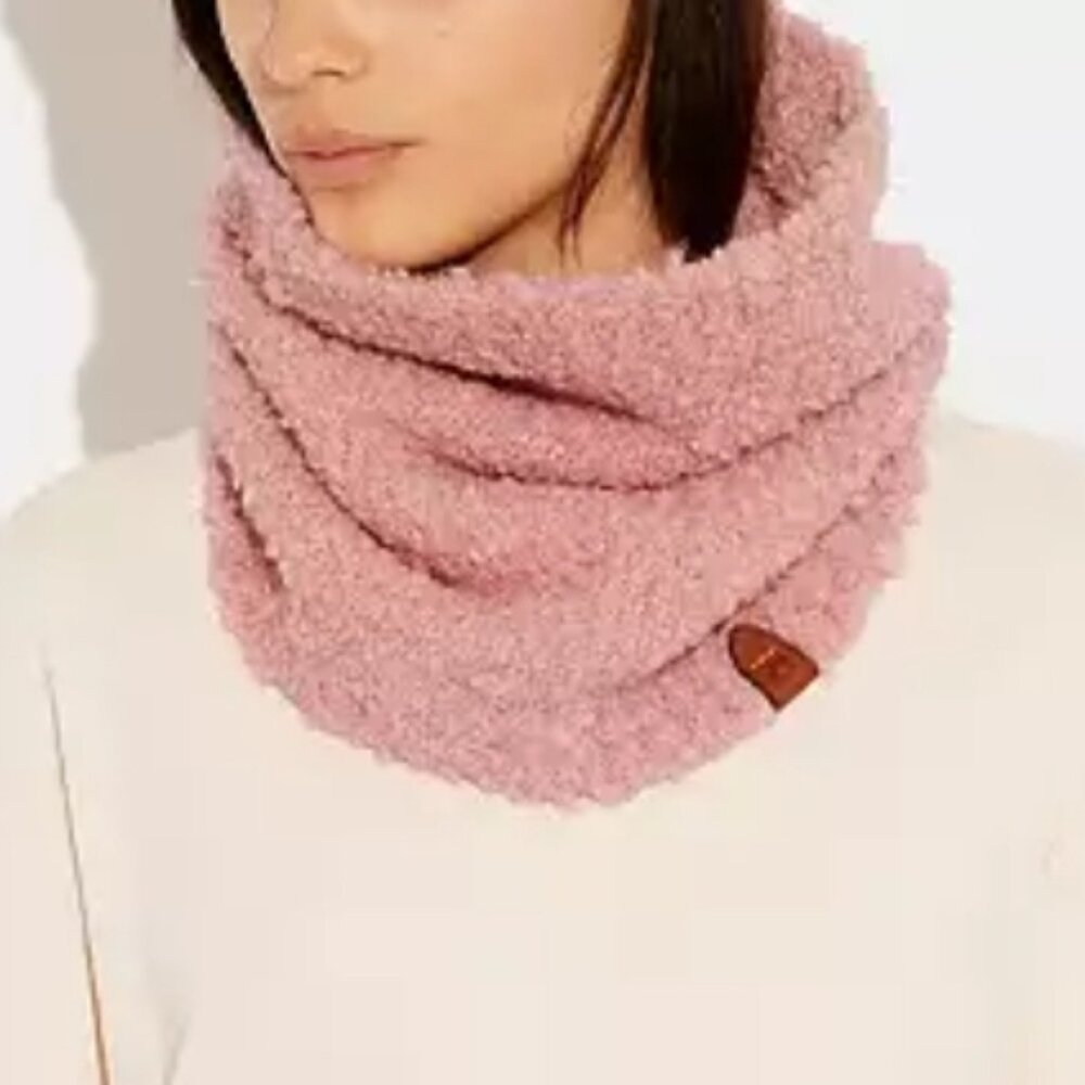 Coach | fleece textured snood